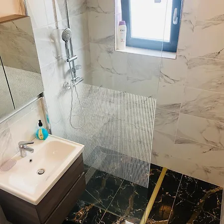 Apartamento Amely Mamaia Nord 16 *
