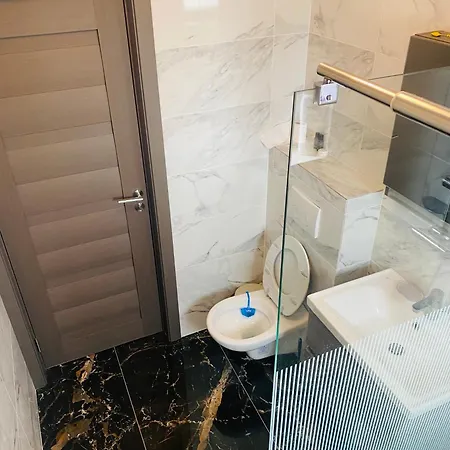 Amely Mamaia Nord 16 *